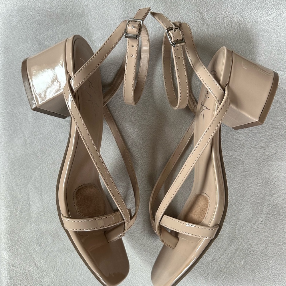 Nordstrom Strappy Square-Toe Sandals in Nude - Picture 4 of 5